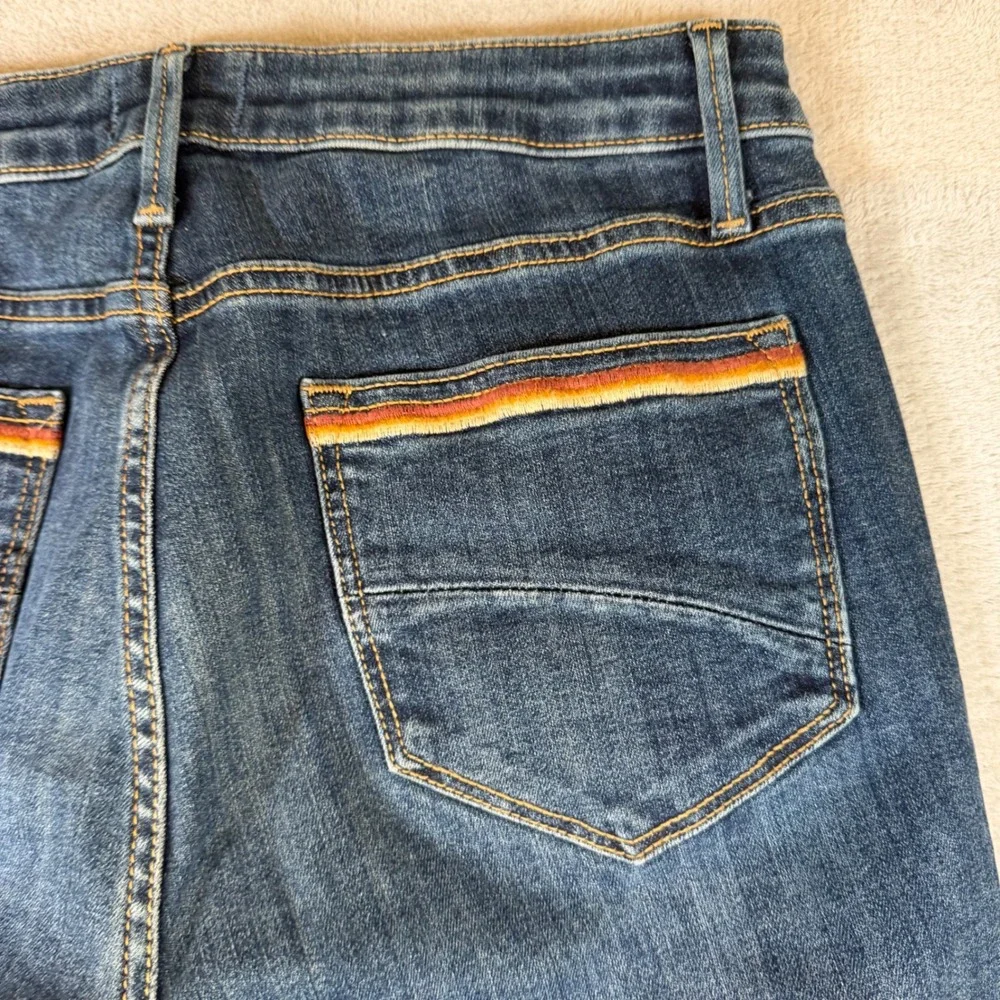 Driftwood‎ Colette Embroidered Straight Leg Jeans Medium Wash Size 27 W27 L26
